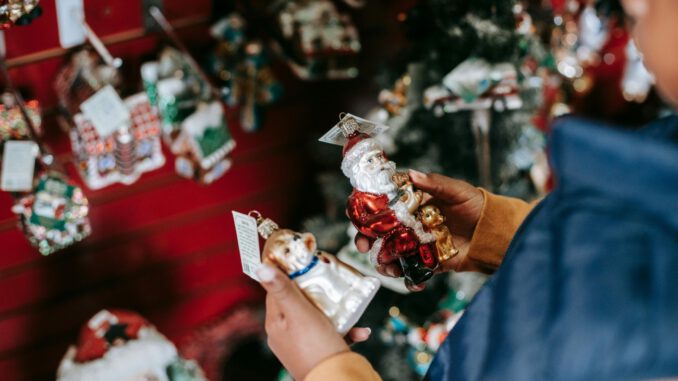 Adventsmarkt in ehemaligem SportScheck belebt Langgasse in Wiesbaden Adventsmarkt in ehemaligem SportScheck belebt Langgasse in Wiesbaden