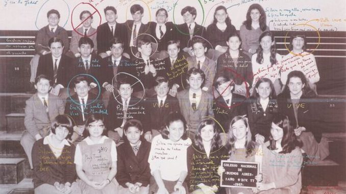 Erinnerungsarbeit in Bildern: Marcelo Brodsky im Kunsthaus Wiesbaden