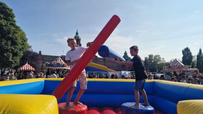 Reisinger Anlagen werden zur Spiellandschaft: Fünf Tage Angebote für Kinder und Familien Reisinger Anlagen werden zur Spiellandschaft: Fünf Tage Angebote für Kinder und Familien