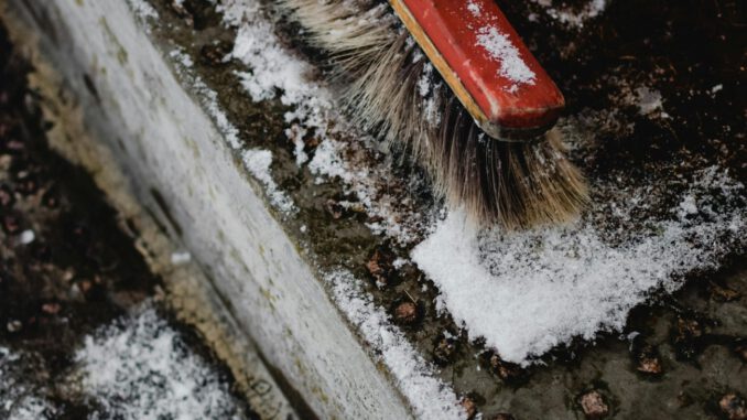 Walluf weist Bewohner auf Räum- und Streupflicht bei Schnee hin Walluf weist Bewohner auf Räum- und Streupflicht bei Schnee hin
