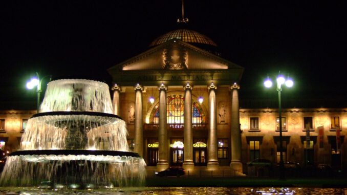 Wiesbaden plant Drohnenshow und verschärfte Kontrollen für Silvesternacht am Bowling Green